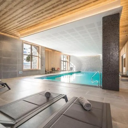 Lägenhet Luxury Chalet Mit Pool Und Sauna In Garmisch-partenkirchen Book At Wolfannemarie1 Web De *