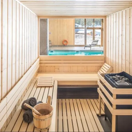 Lägenhet Luxury Chalet Mit Pool Und Sauna In Garmisch-partenkirchen Book At Wolfannemarie1 Web De